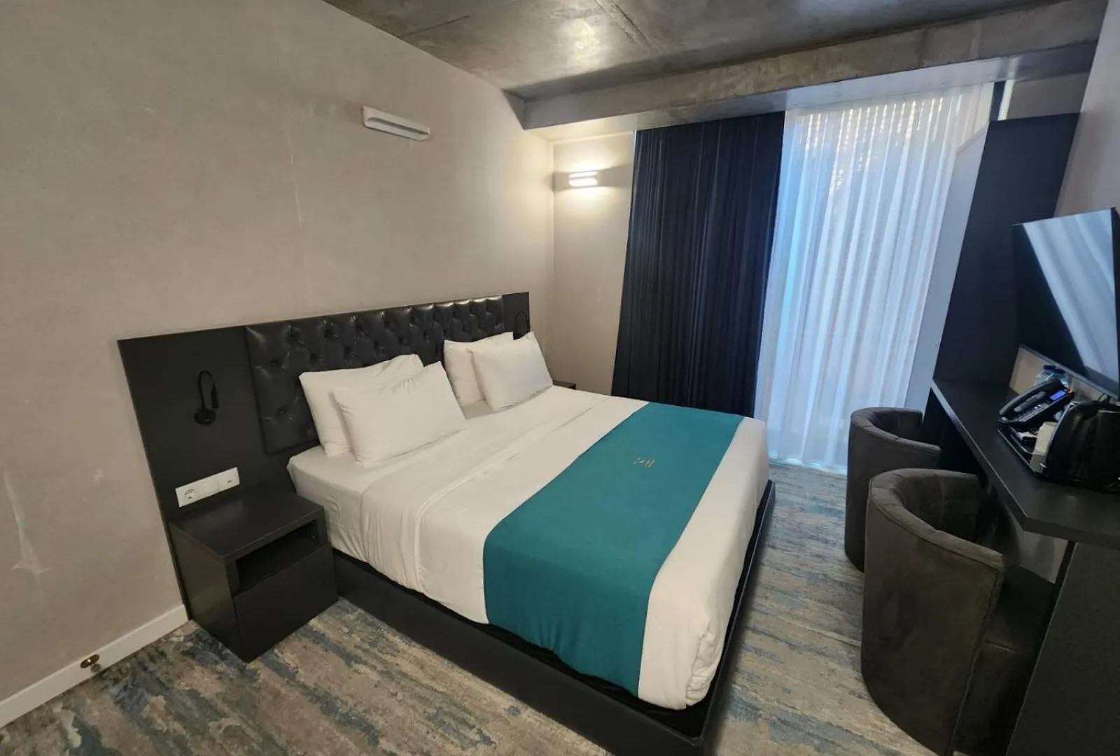 Hotel So Cozy ティビリシ