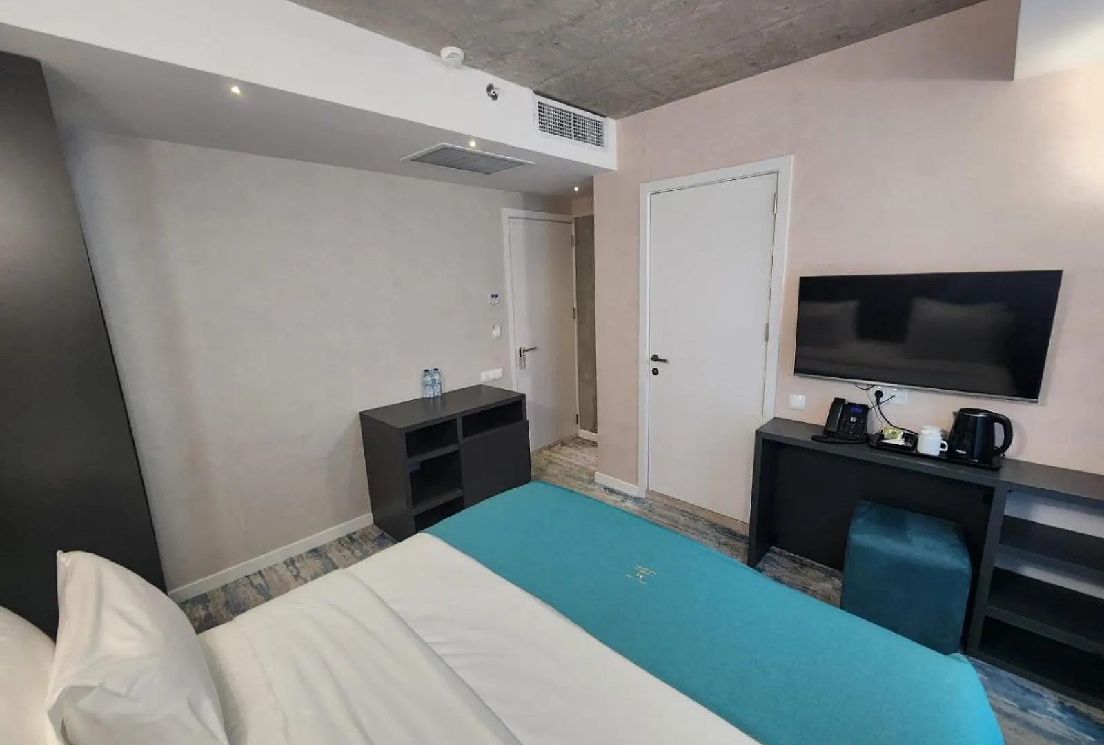 Hotel So Cozy ティビリシ